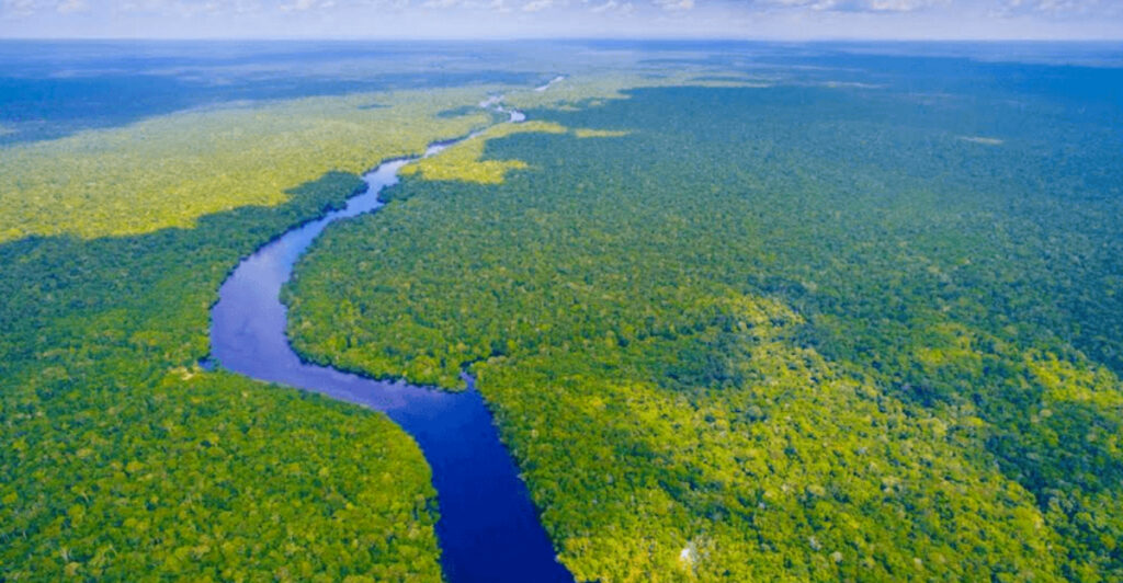 18 Natural Wonders of the World You Can Still Visit