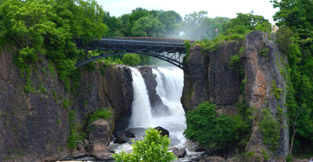 18 Stunning New Jersey Waterfalls You Won’t Believe Are This Close to Home