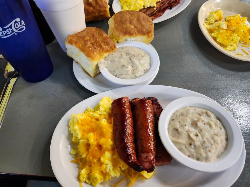 Alabama - Ken's Hickory Pit BBQ (Birmingham)