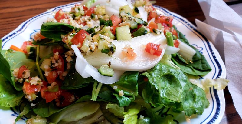 The Salad Bar That Earns Its Place at the Table