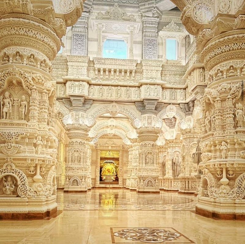 The Architecture Up Close: What Makes It So Striking