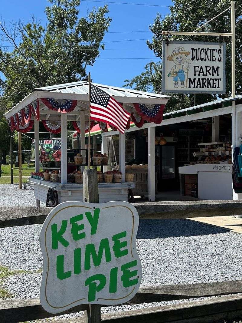 The Key Lime Pie That Keeps People Coming Back