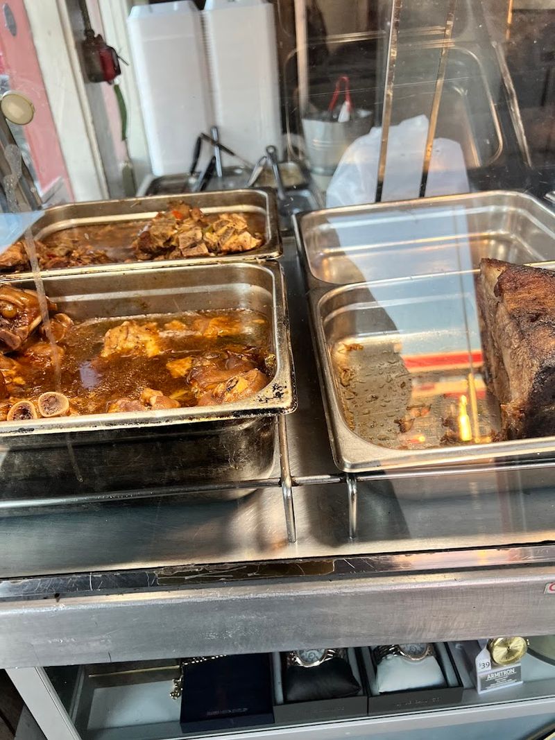 Hours That Work for Night Owls and Weekend Planners