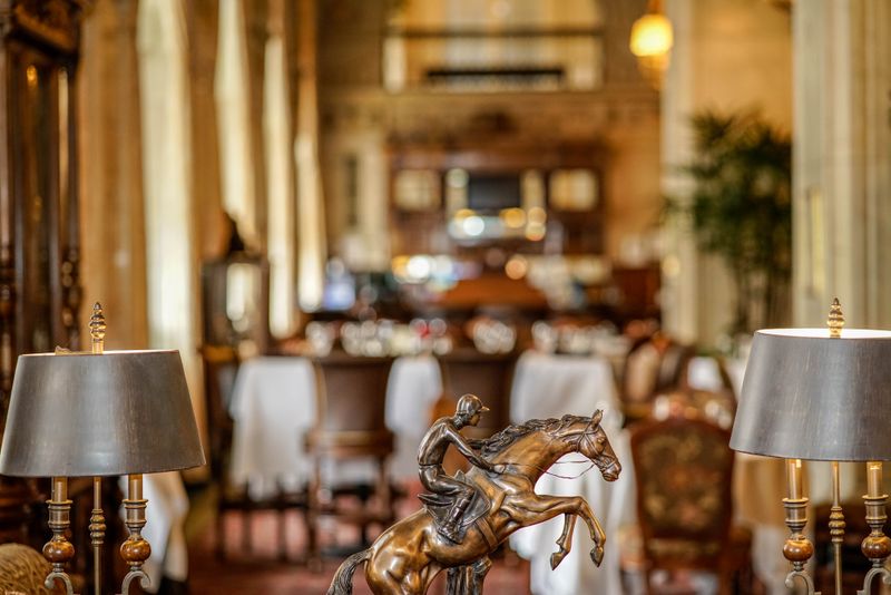 The Lobby’s First Impression: Marble, Brass, And A Hint Of Bourbon