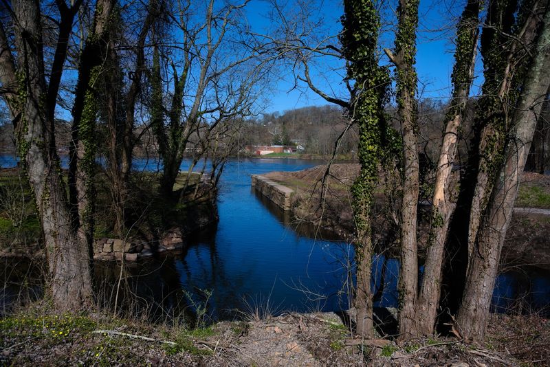 The Delaware and Raritan Canal Path
