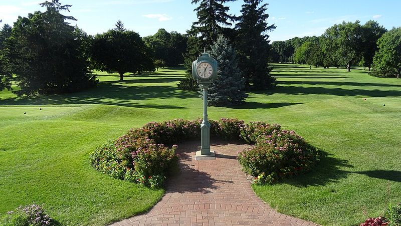 Tree-lined streets define the landscape