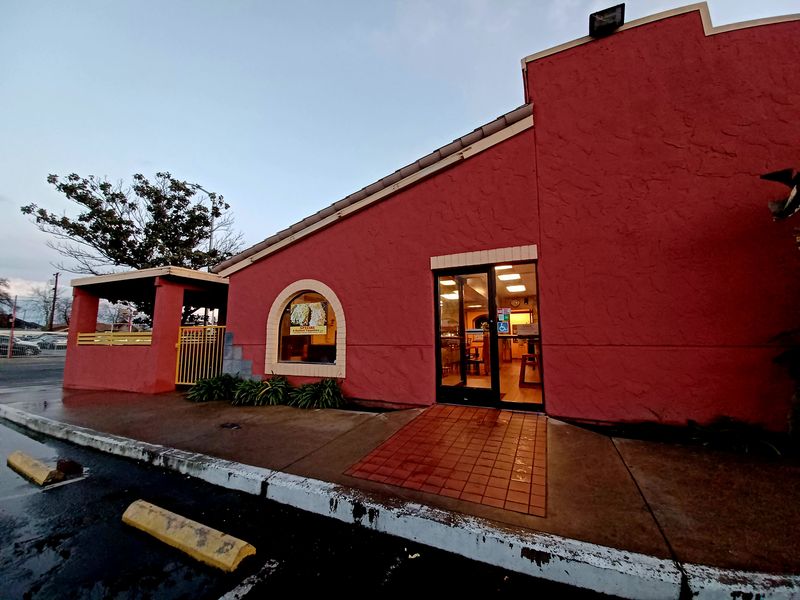 Robertito's Taco Shop (Fresno, Abby St) 