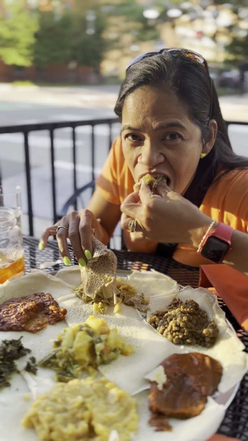 The Ritual of the Hot Towel and Eating With Your Hands