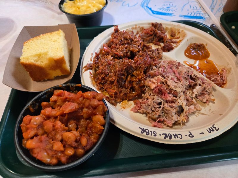The Barbeque Exchange (Gordonsville) - The detour that pays you back in smoke