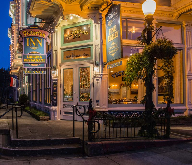 Farm-to-Table Dining Victorian Style