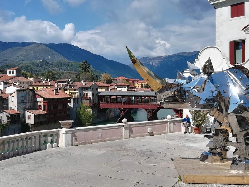 Bassano del Grappa — Grappa, Ceramics & River Views