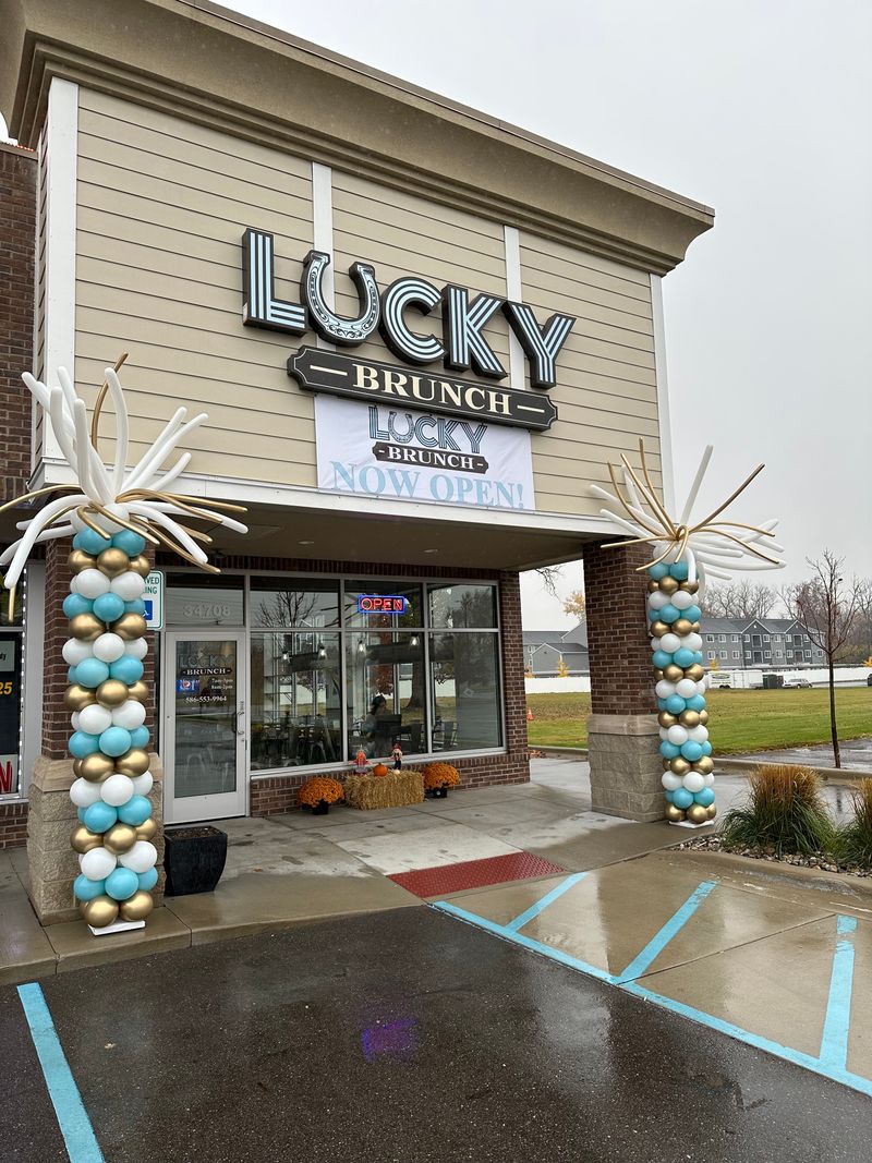 Lucky Brunch - Sterling Heights