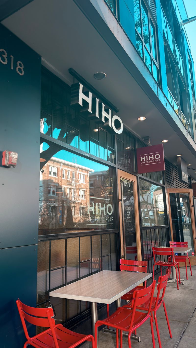 HiHo Cheeseburger - Santa Monica, California