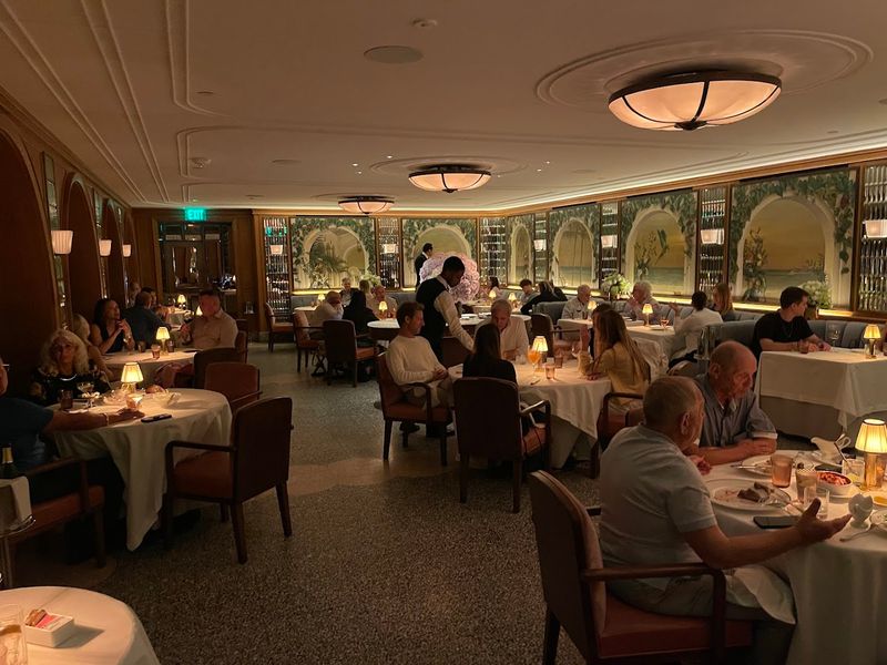 Live Music at Seven and the Atmosphere It Creates