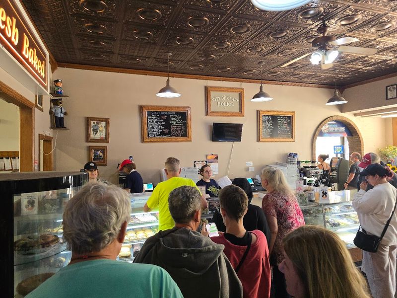 Coffee And The Pace Of Service