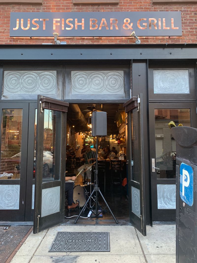 Just Fish Bar & Grill (Newark)