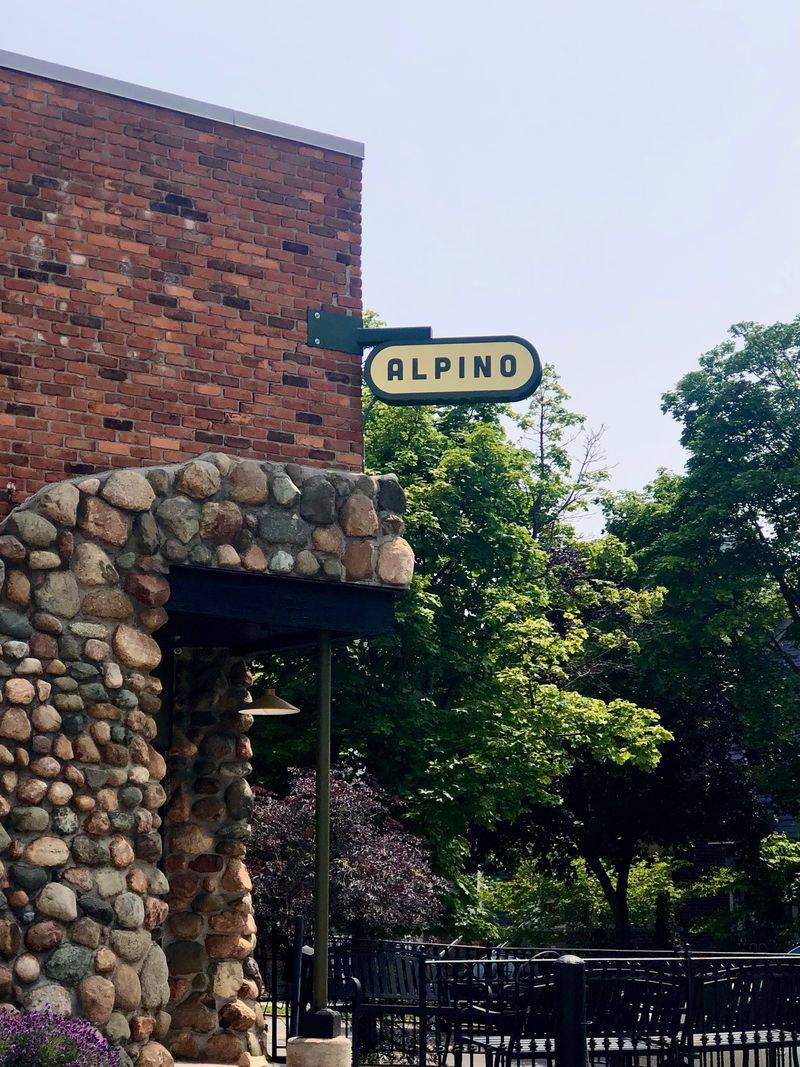 Alpino Detroit