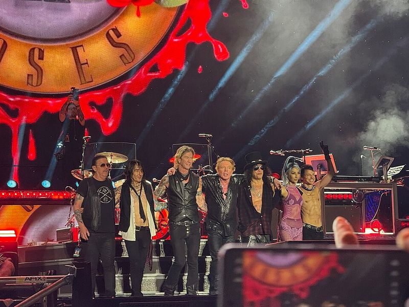 Sweet Child O' Mine - Guns N' Roses