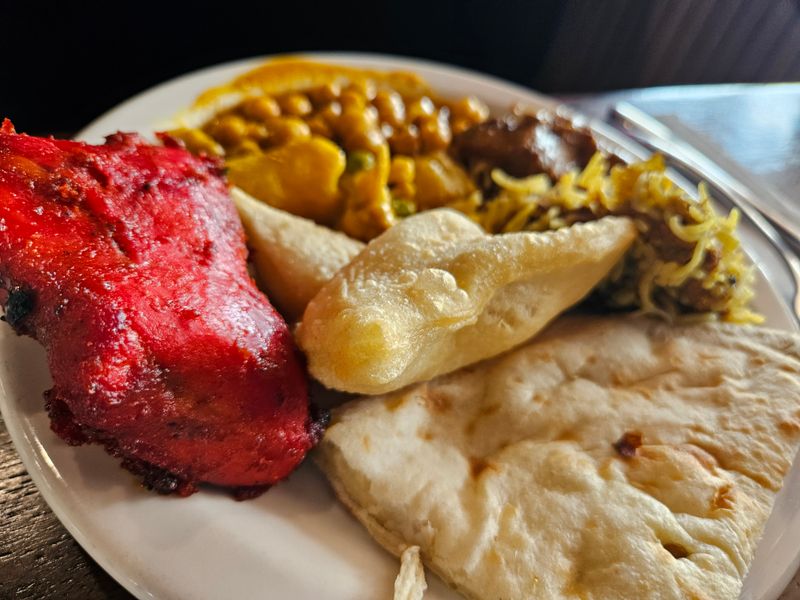 Indian Cuisine Buffet Spots (Various Cities)