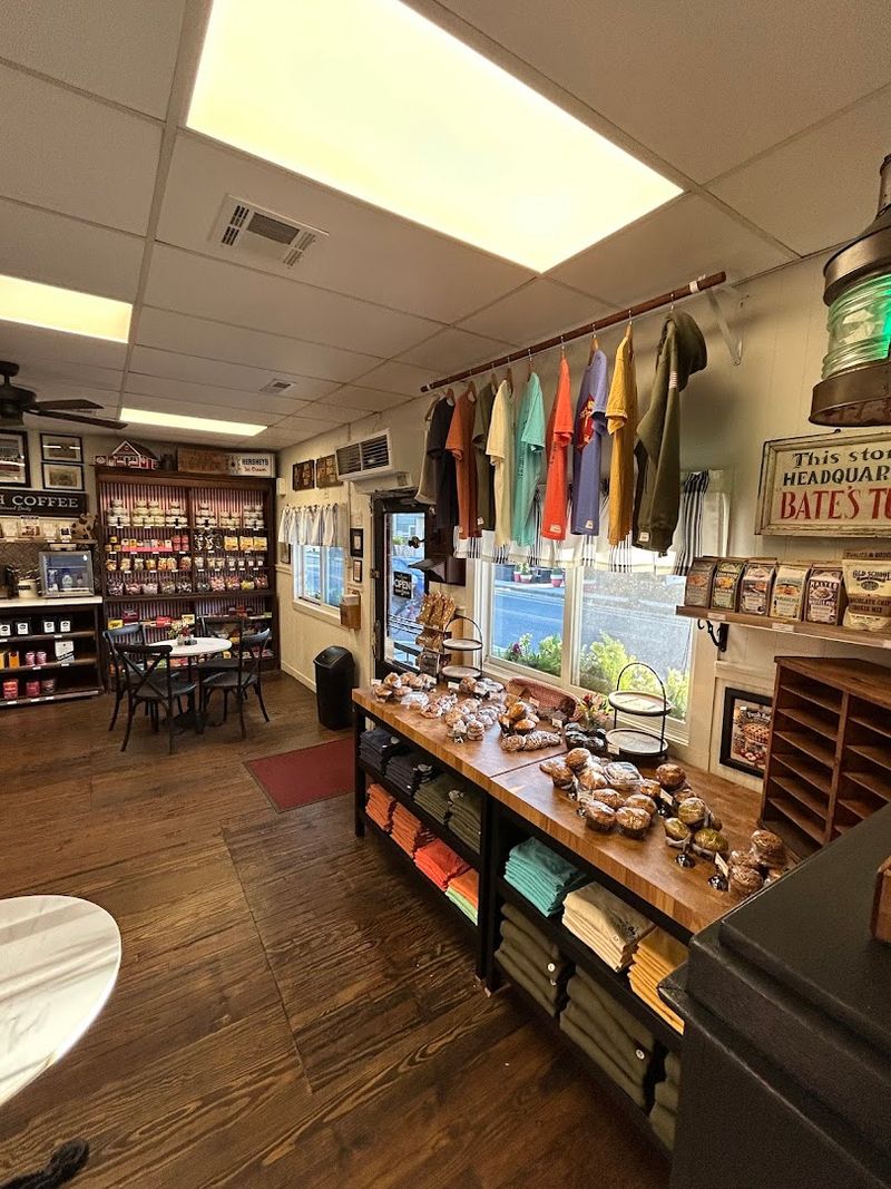 More Than a Sandwich Shop: The Market Side