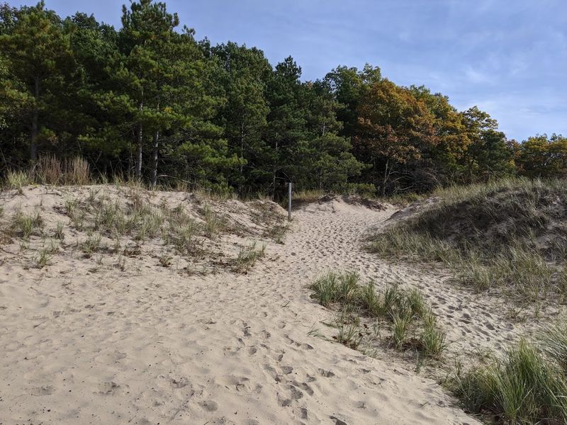 The Hiking Trail That Rewards You With More Than Just a View