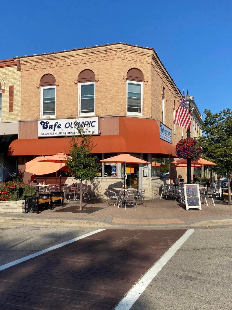 Cafe Olympic, Crystal Lake, Illinois