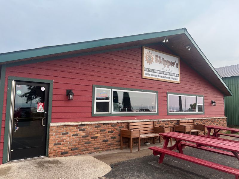 Skipper's Bar & Grill, L'Anse