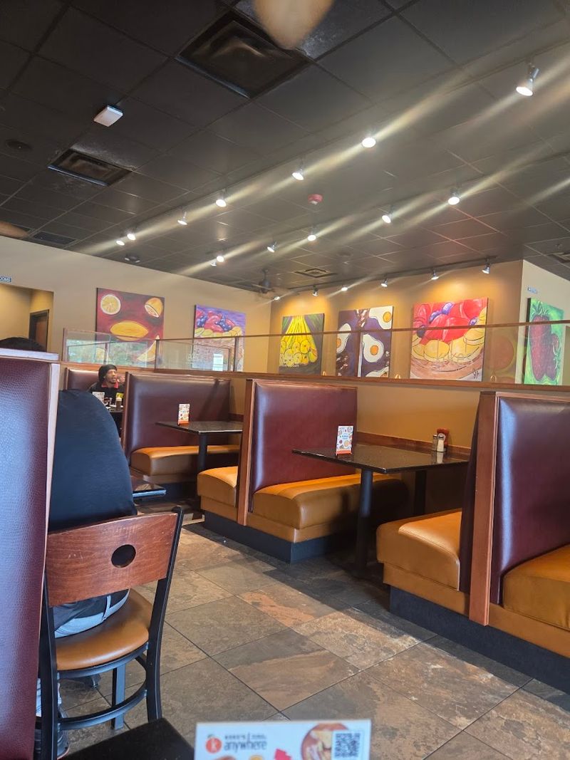 A Diner Atmosphere That Feels Like Home