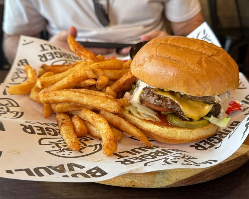 Burger Vault - Tampa - Temple Terrace 