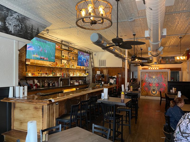 Wolfpack BBQ & Burgers