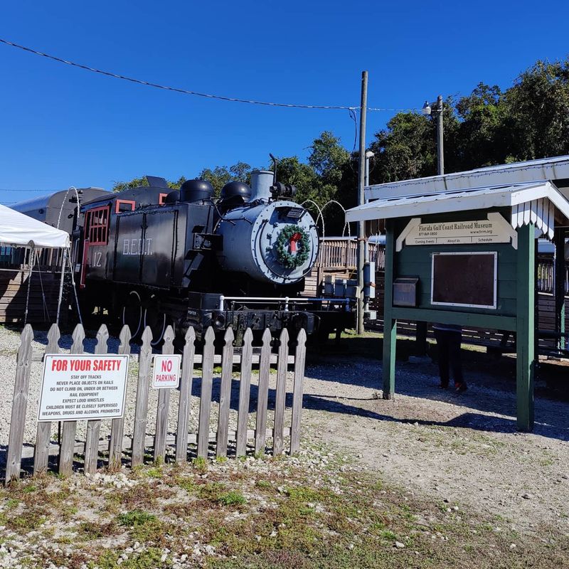 Railfan Platform Etiquette