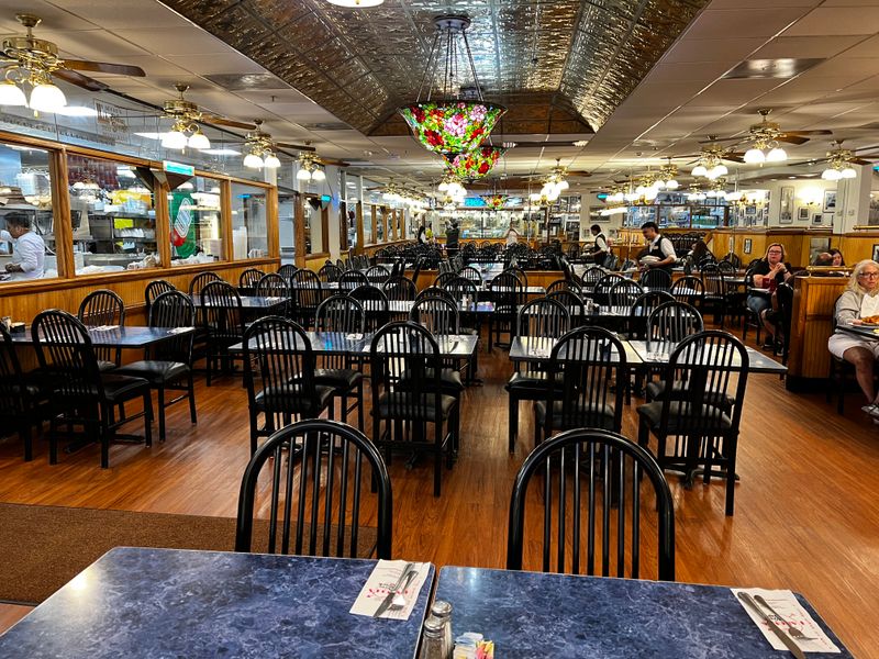 Service, Seating, And Timing