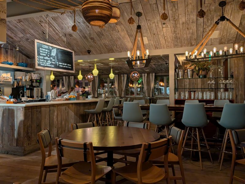 The Obstinate Daughter: Beach Day Dining Done Right