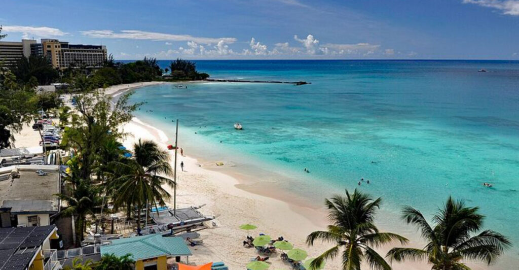 Chasing Sunshine? These Winter Beach Escapes Stay Warm When Everywhere Else Freezes