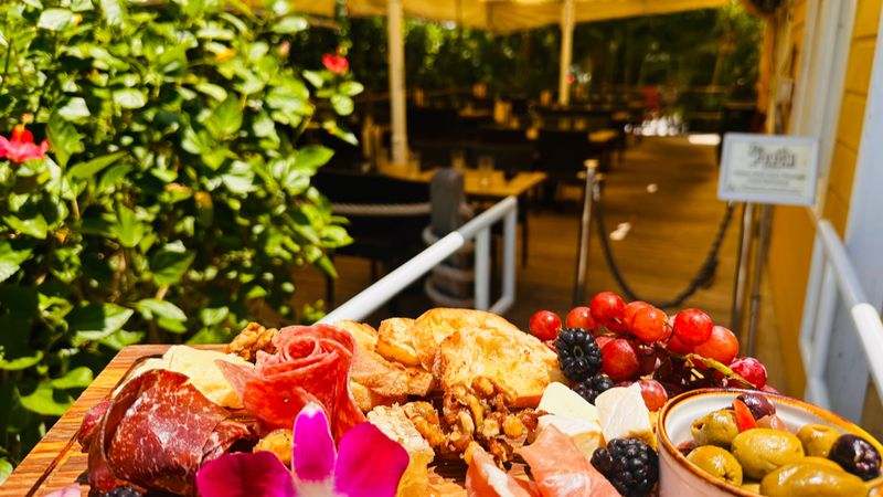 The Porch Restaurant - Anna Maria