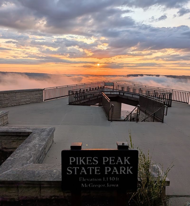 Pikes Peak State Park — Iowa