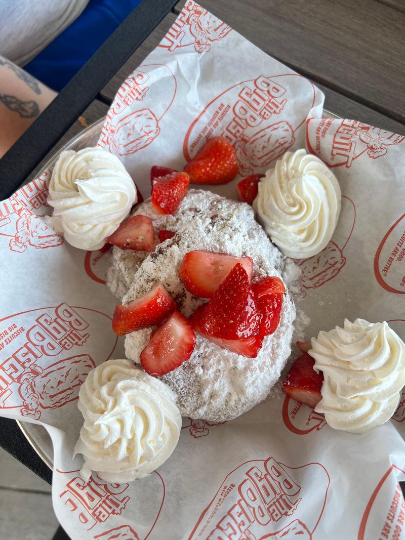Strawberry Shortcake Bonut: Dessert for Breakfast