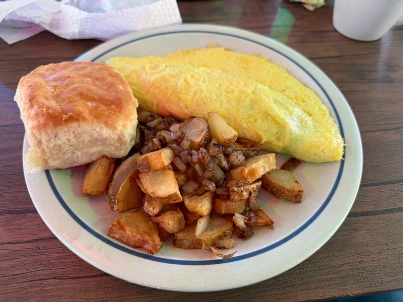 The Oh Biscuit Omelet: A Loaded Classic