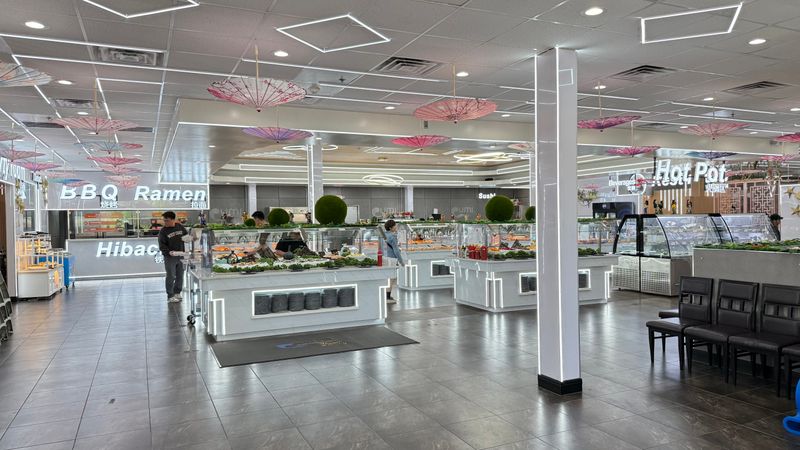 Umi Hot Pot Sushi & Seafood Buffet — Philadelphia, PA