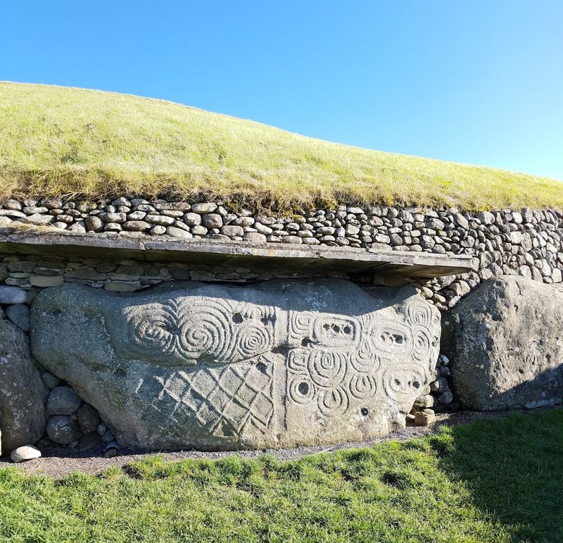 Newgrange — Ireland (c. 3200 BC)