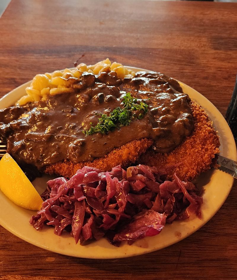 Jäger Schnitzel Spotlight