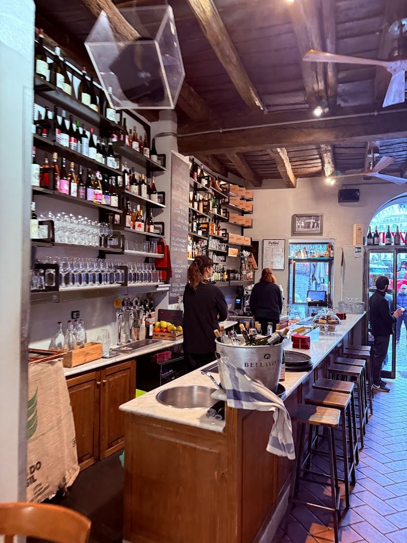 Wander Trastevere — Charming Streets & Food Culture