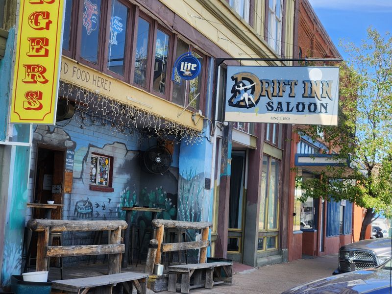 Night at the Drift Inn