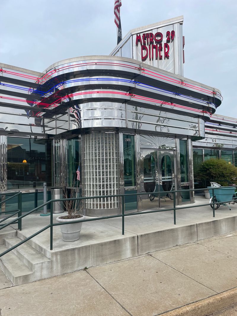 Metro 29 Diner, Arlington, Virginia