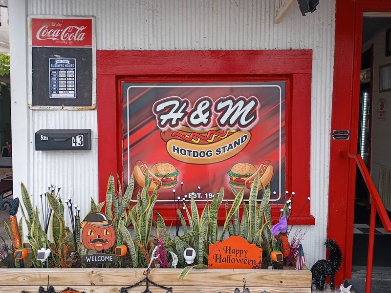 H & M Hot Dogs – DeFuniak Springs