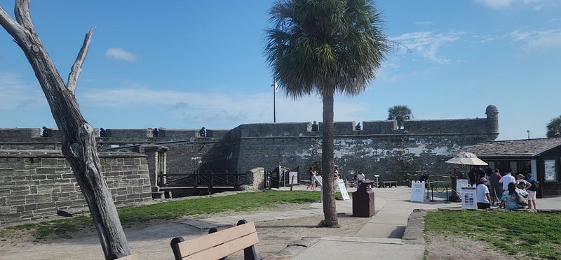 Year-Round Pleasant Weather Conditions