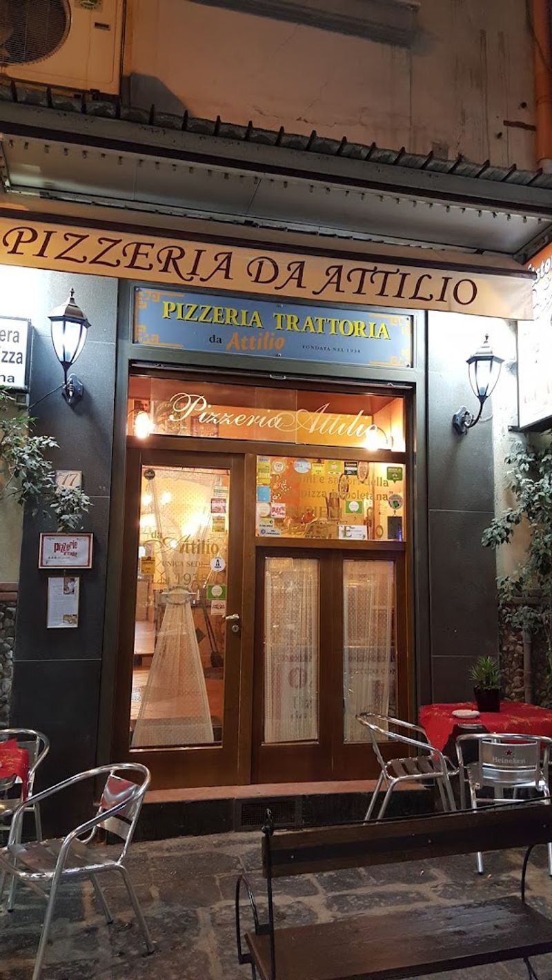 Pizzeria da Attilio - Naples