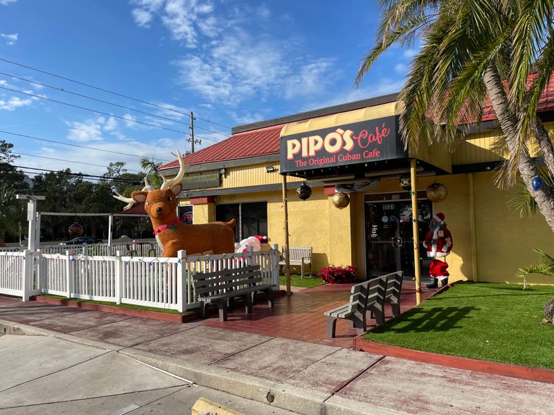 Pipo's Cafe - St. Petersburg