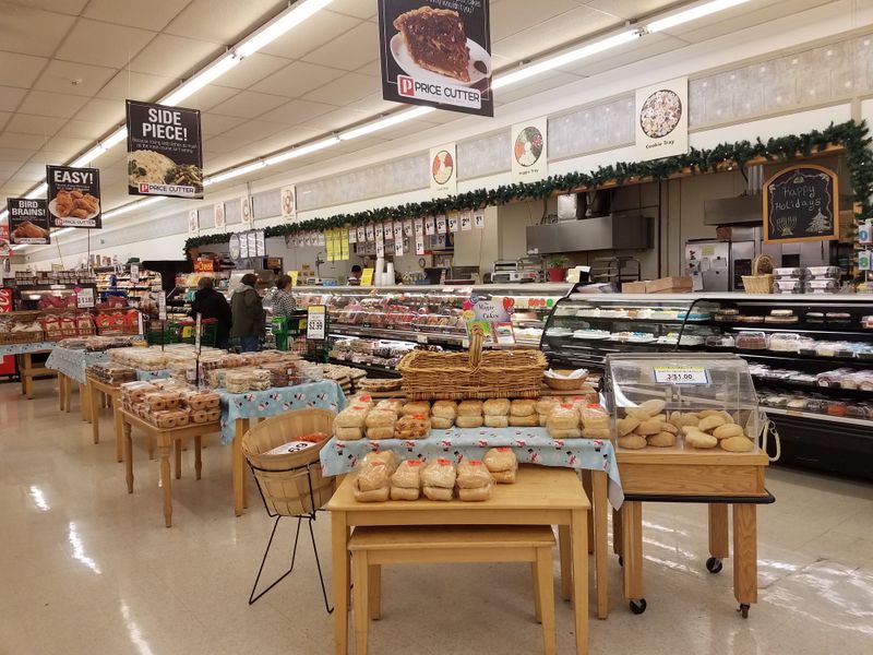 East Fairmont Price Cutter, Fairmont