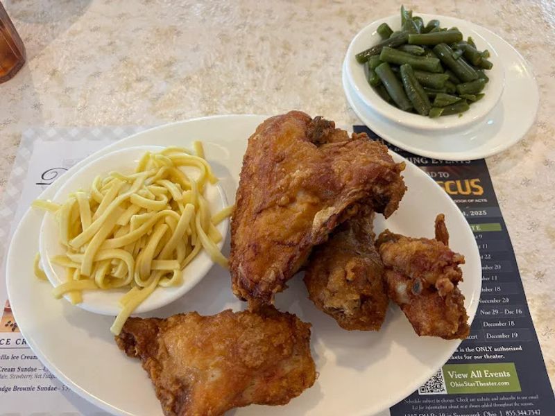 Mrs. Yoder's Kitchen, Mt Hope, Ohio